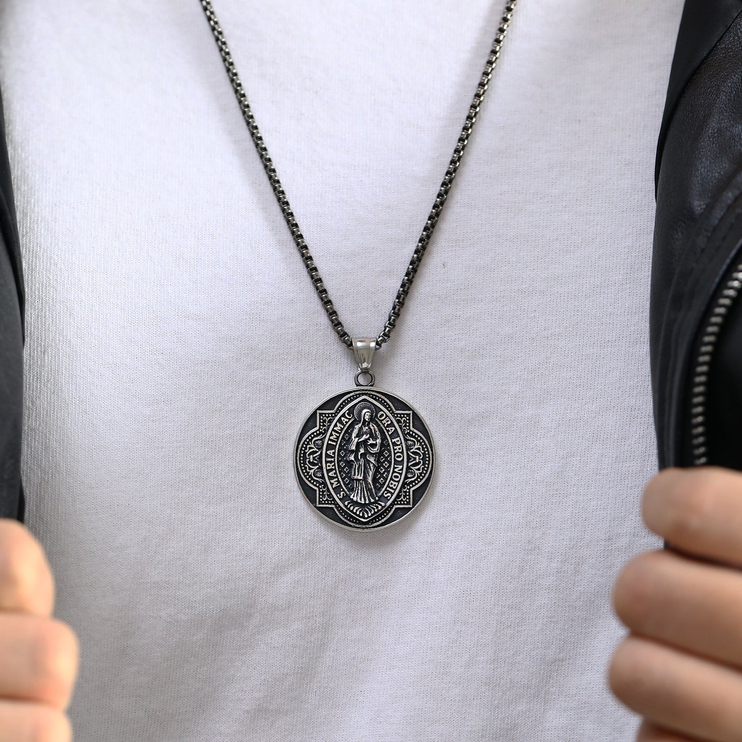 Our Lady of Fátima Ancient Silver and Gold Metal Necklace Amen Artisan